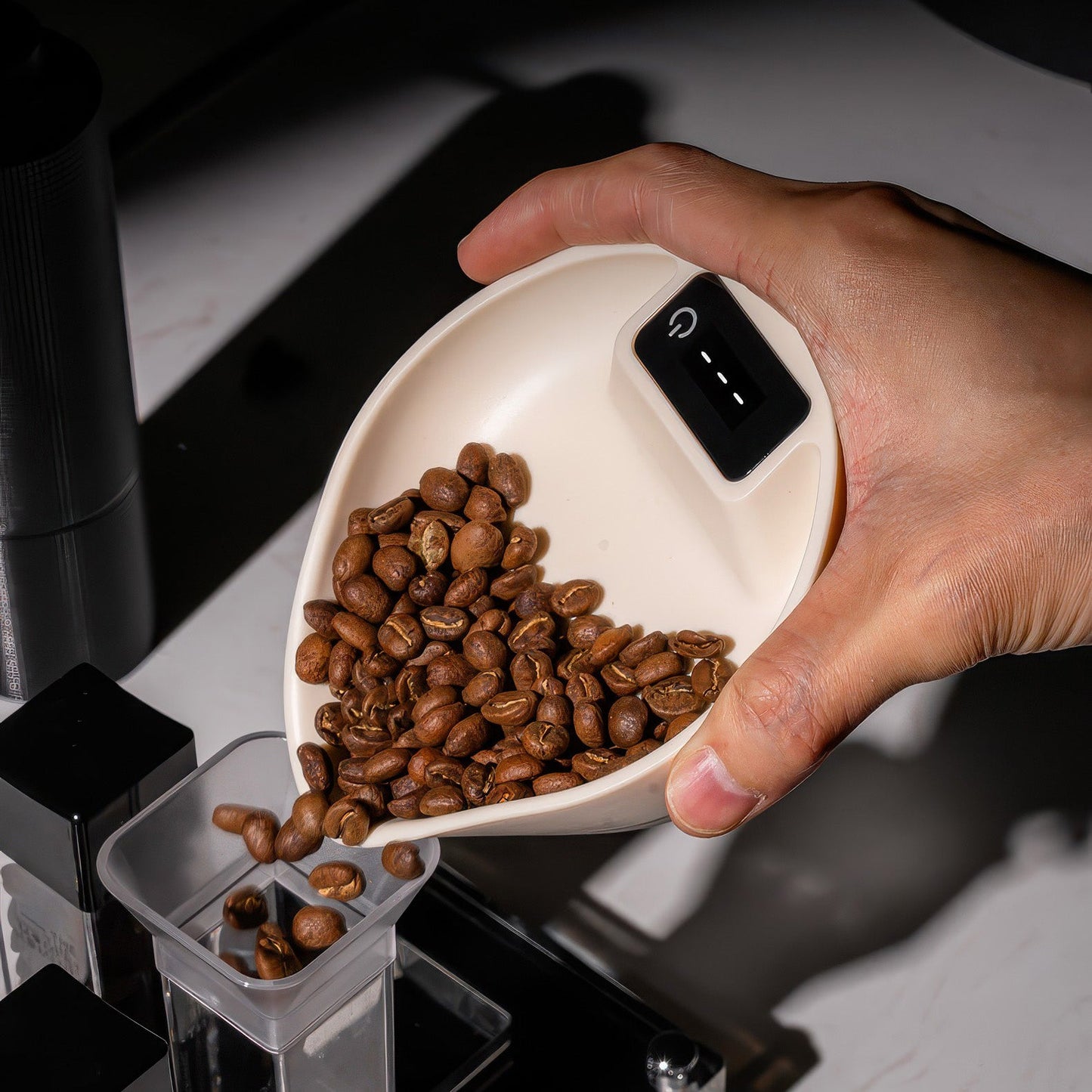 Electronic Walnut Coffee Scale With Leaf Shade